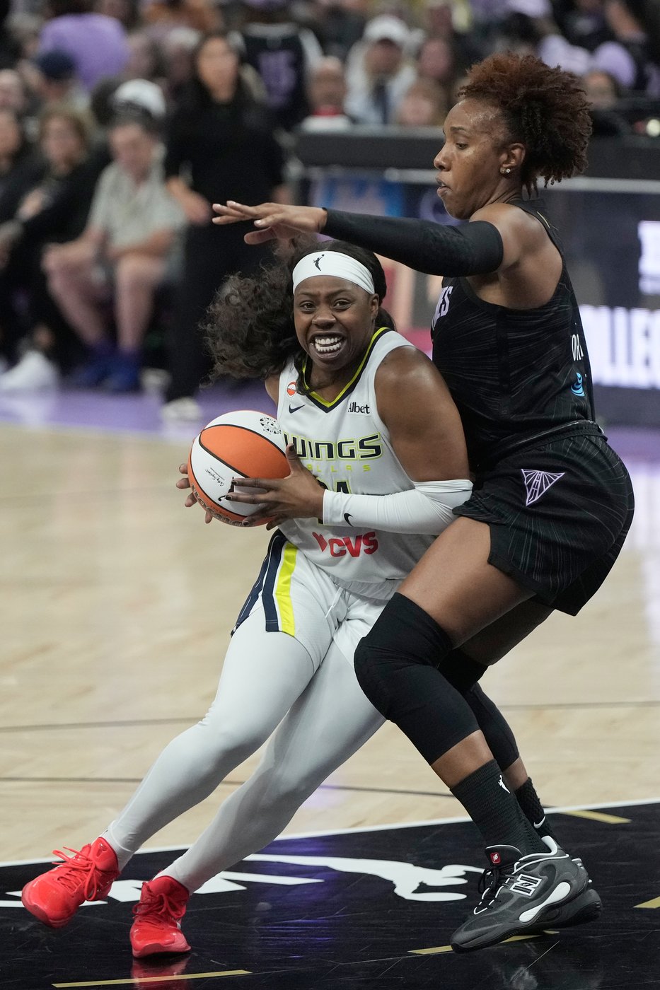 Valkyries are playoff bound again in 2nd year after beating Dallas 78-70 behind Williams' 23 points | iNFOnews.ca