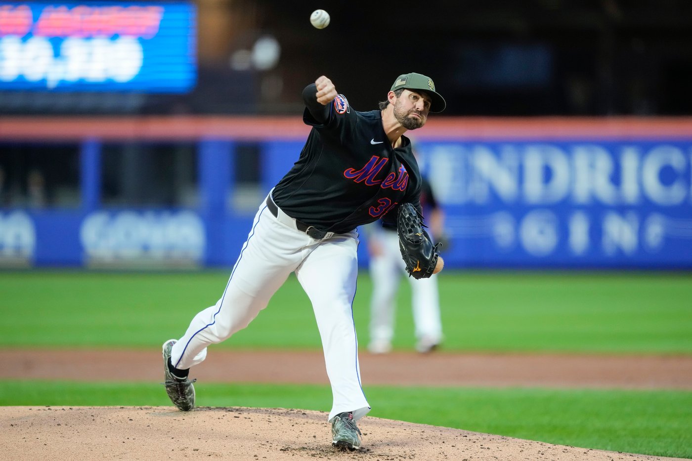 Mets say Clay Holmes' broken leg likely to heal in time for return late this season | iNFOnews.ca