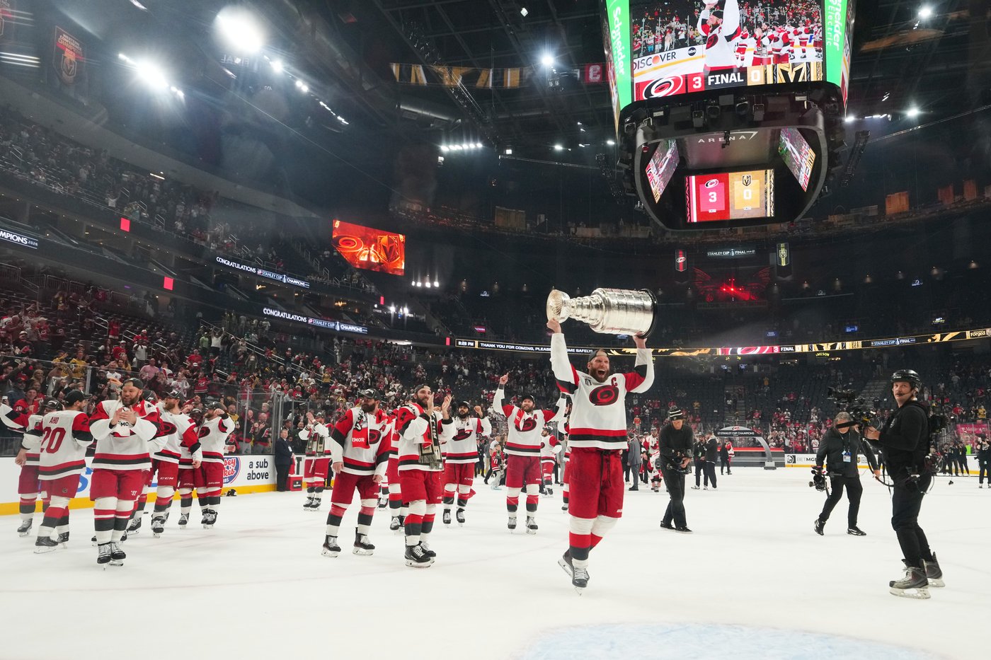 NHL exploring Texas expansion in Houston or Austin with billionaire Dan Friedkin and family | iNFOnews.ca NHL exploring Texas expansion in Houston or Austin with billionaire Dan Friedkin and family | iNFOnews.ca
