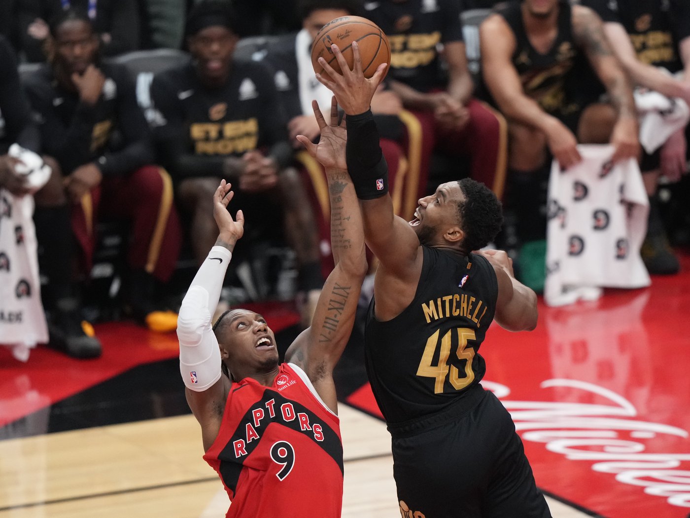 Barrett sinks game-winning overtime three as Raptors stun Cavaliers to force Game 7 | iNFOnews.ca