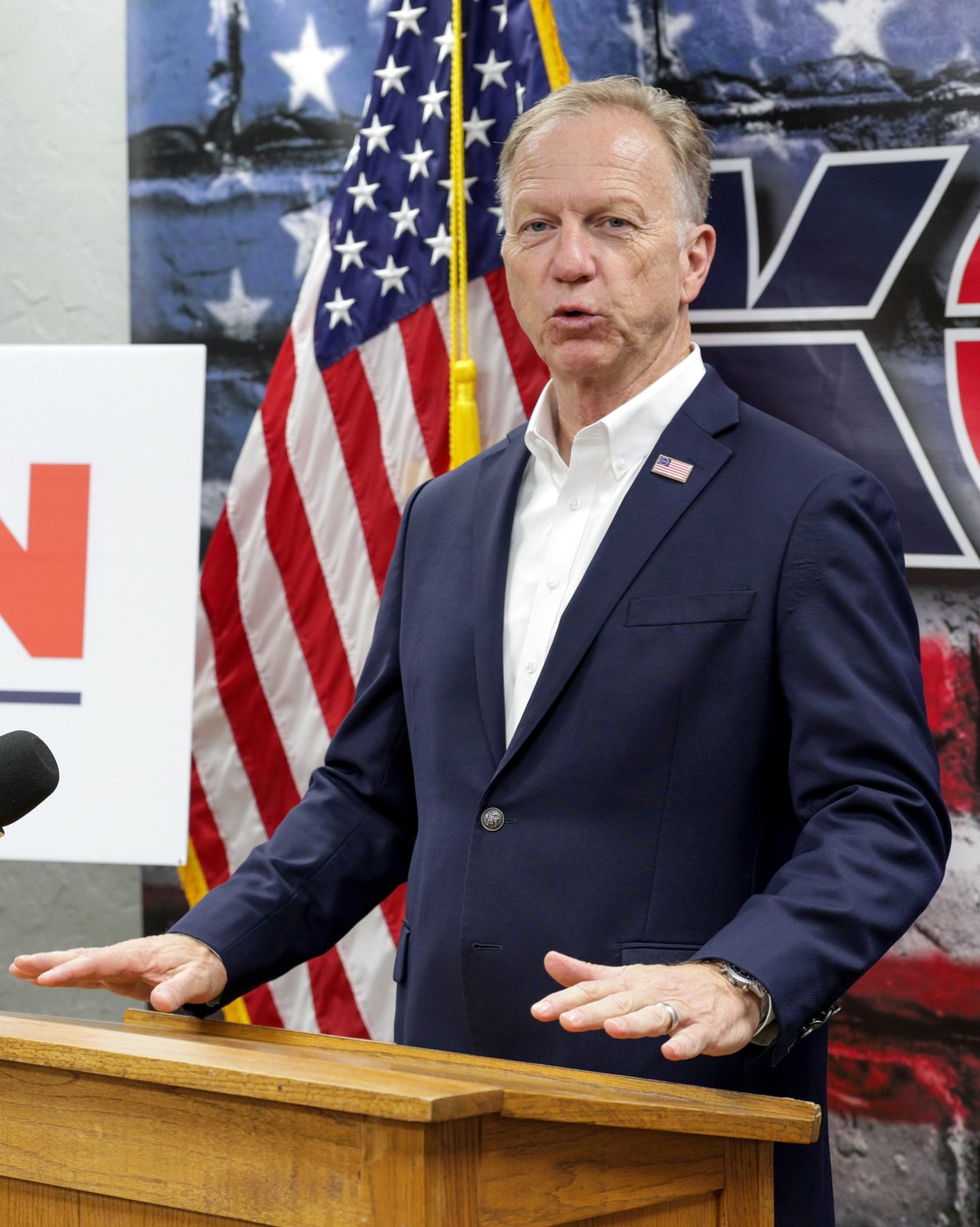 Rep. Kevin Hern wins Oklahoma GOP nomination for US Senate, governor's race heads to runoff | iNFOnews.ca