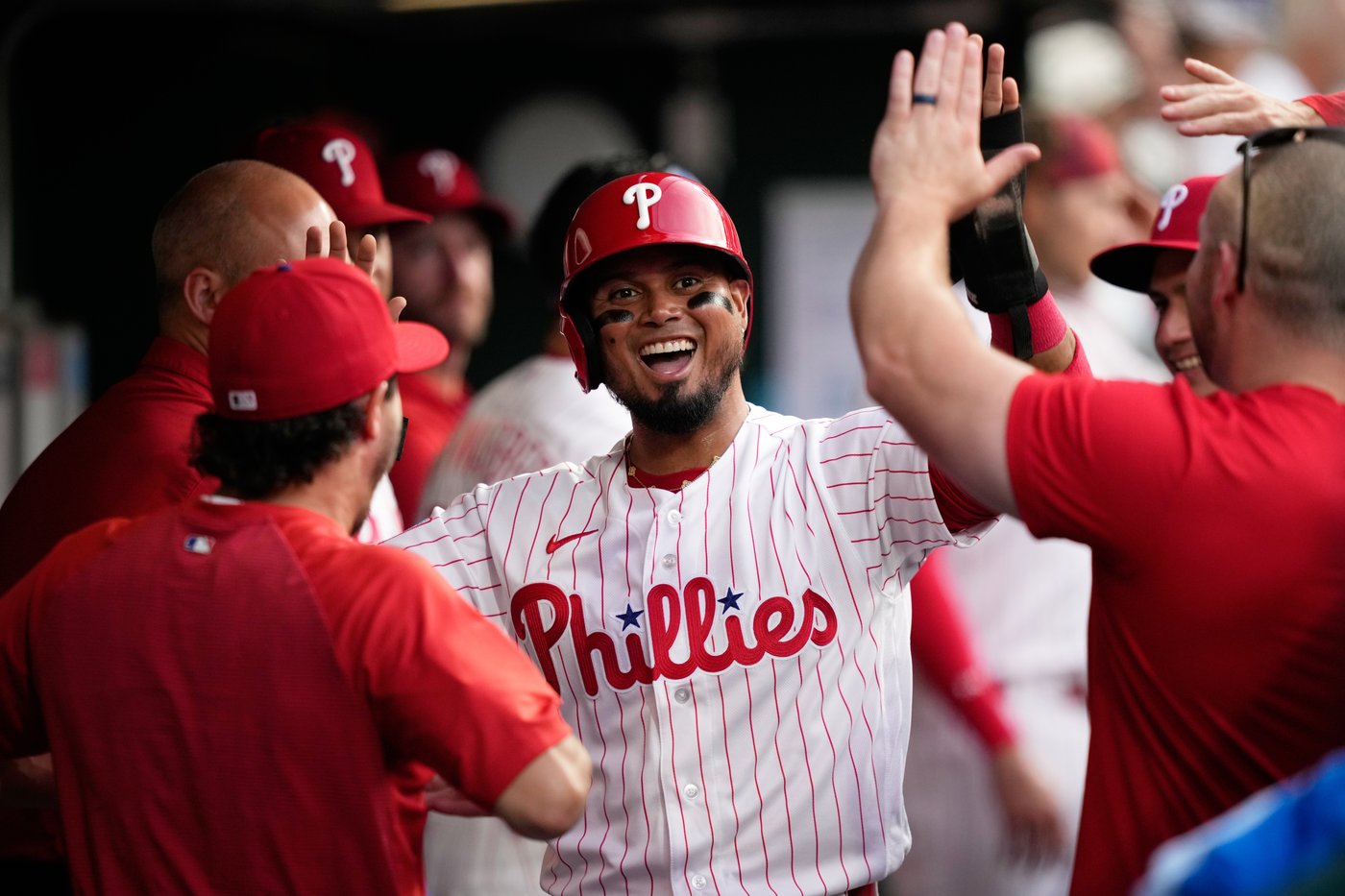 Arraez has 2 hits and 2 RBIs in Phillies debut, Luzardo tosses 8 innings in 5-0 win over Nationals | iNFOnews.ca