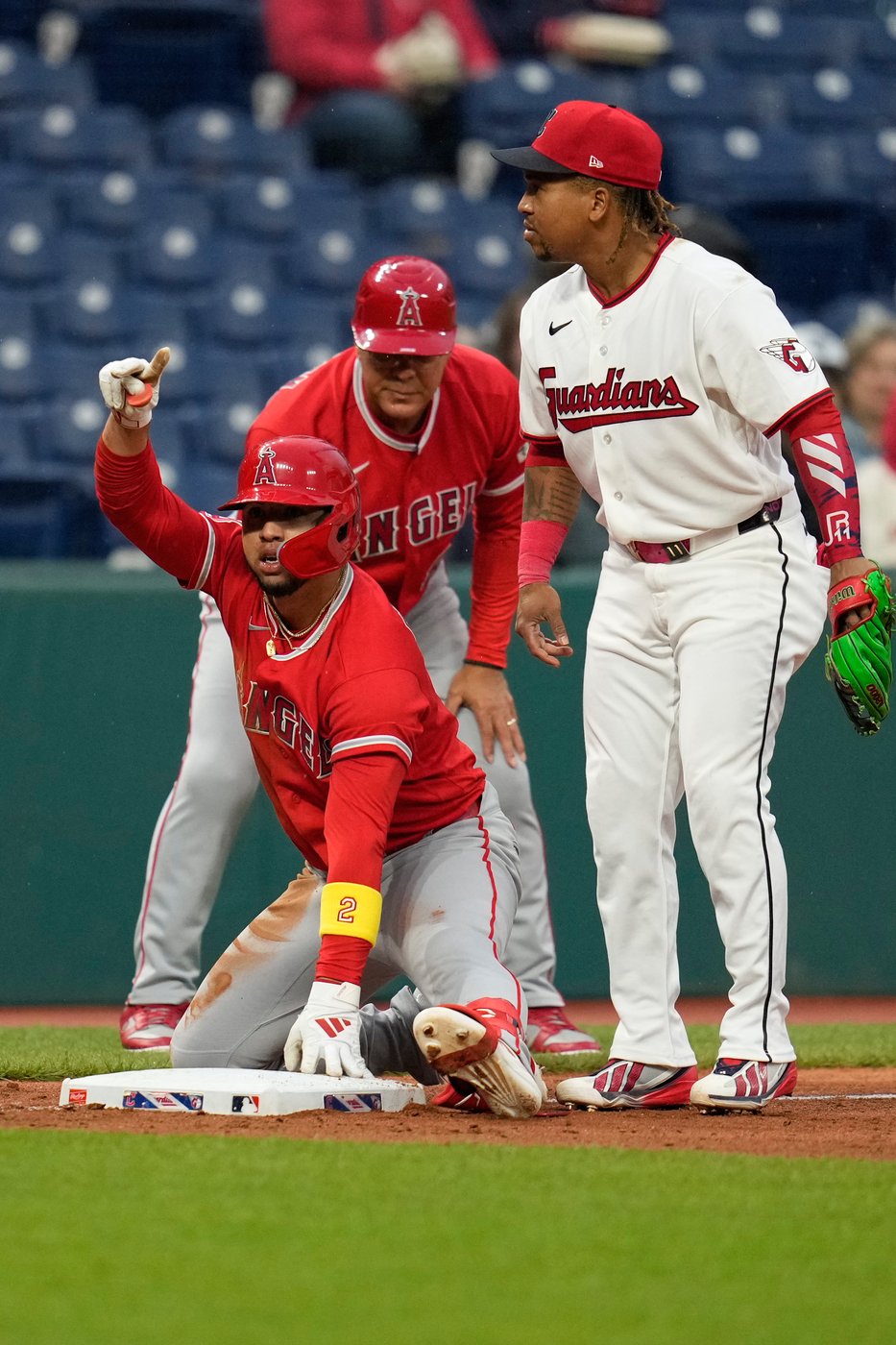 Angel Martinez homers, Guardians strike out 13 and top Angels 3-2 to continue home dominance of LA | iNFOnews.ca
