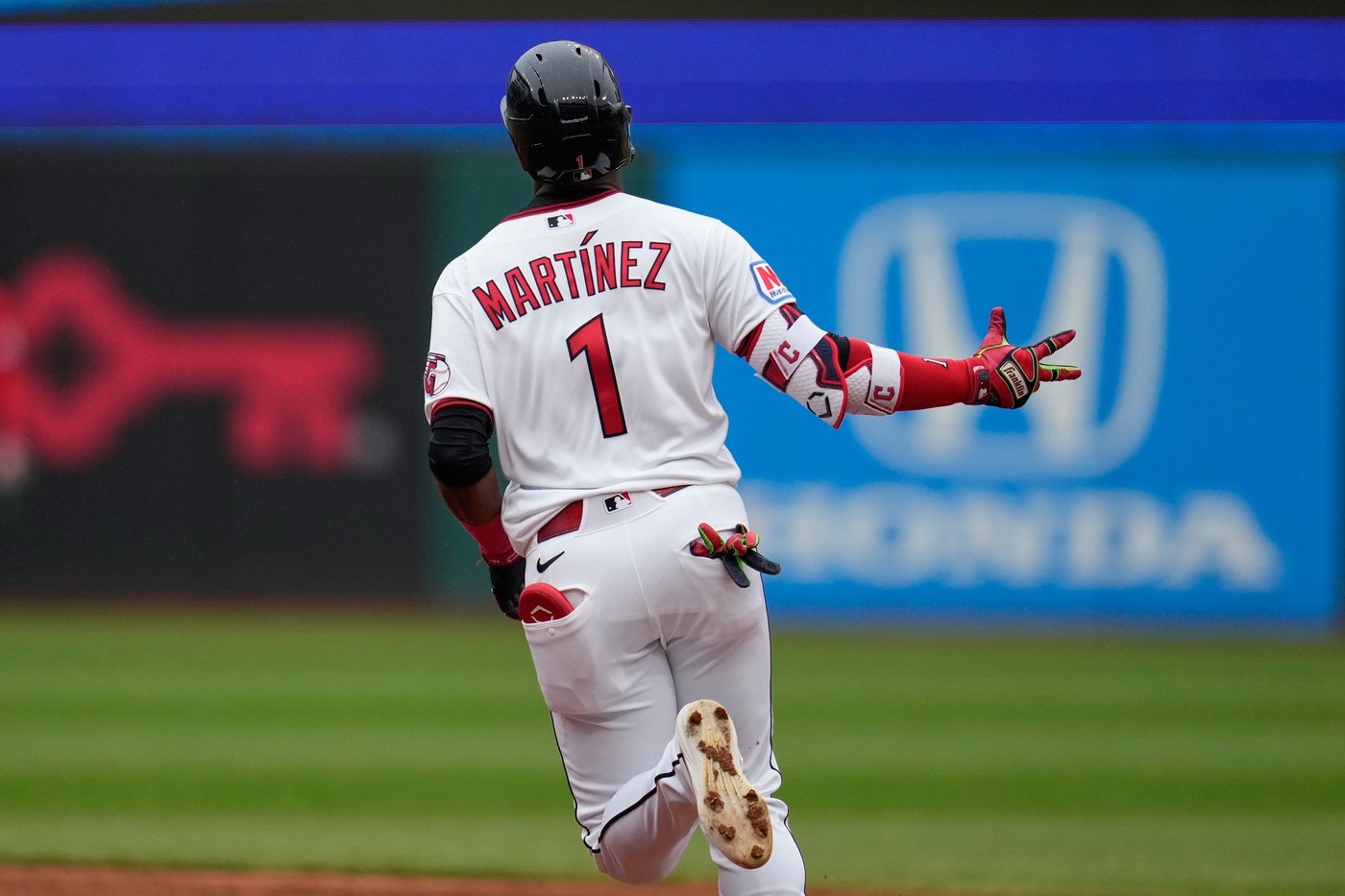 Angel Martinez homers, Guardians strike out 13 and top Angels 3-2 to continue home dominance of LA | iNFOnews.ca
