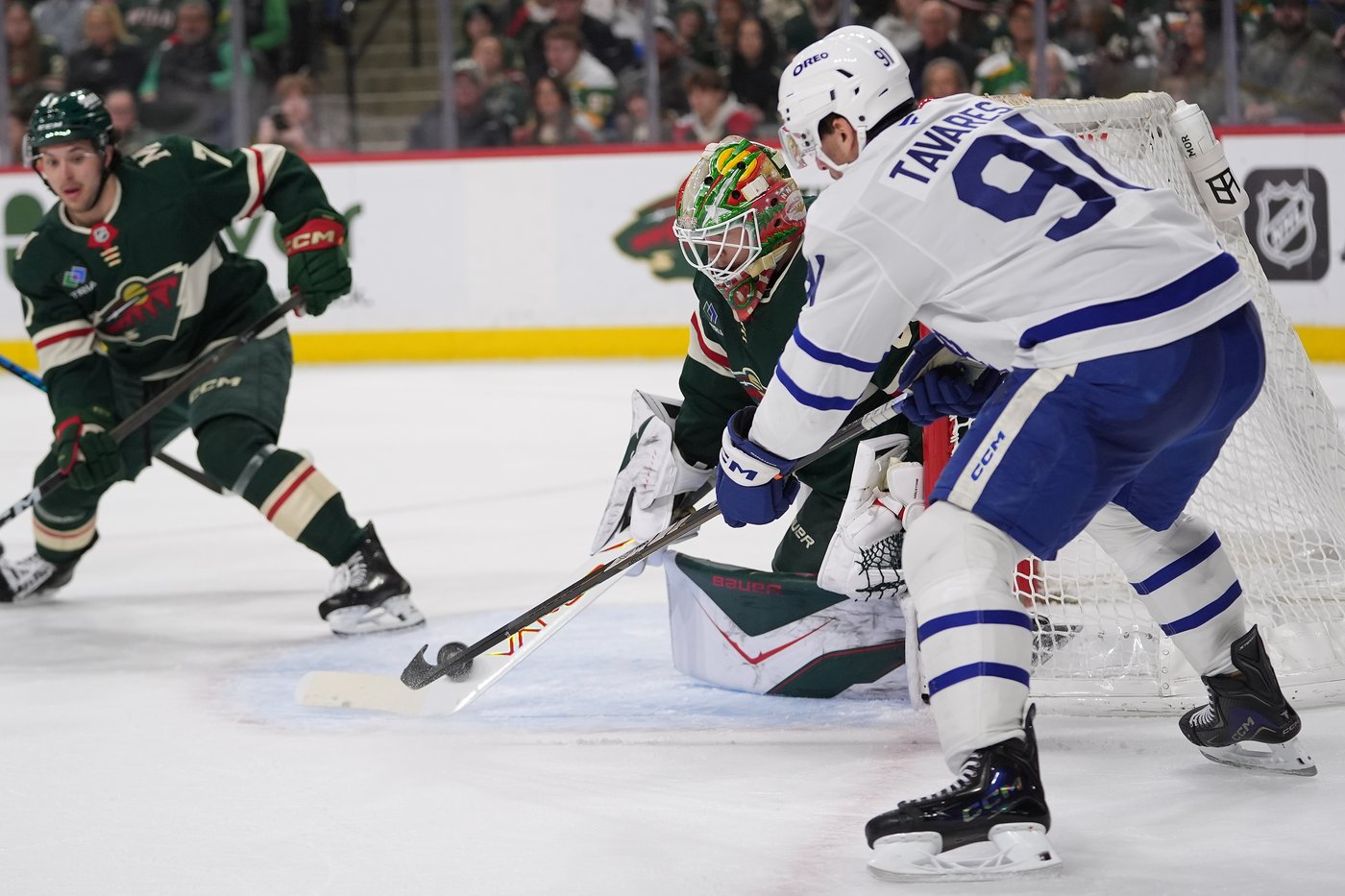 Groulx scores twice as Maple Leafs hold on to beat the Wild 4-2 | iNFOnews.ca