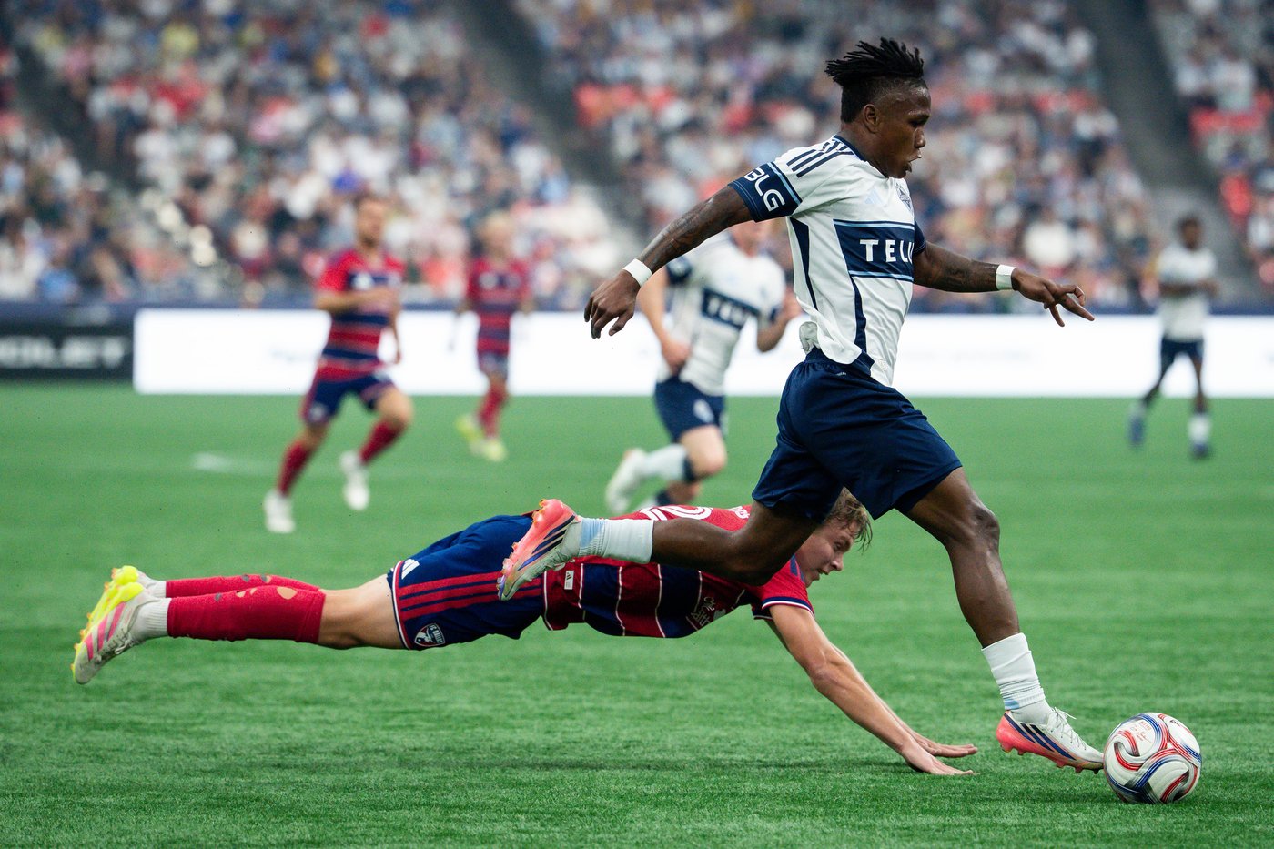 Brian White scores twice as Vancouver Whitecaps thump FC Dallas 5-0 | iNFOnews.ca Brian White scores twice as Vancouver Whitecaps thump FC Dallas 5-0 | iNFOnews.ca