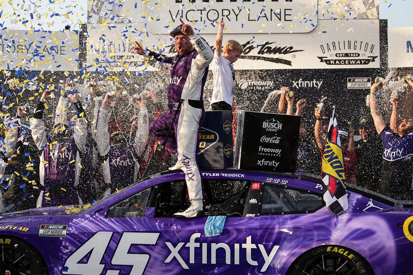 Budding NASCAR powerhouse team owned by Denny Hamlin and Michael Jordan just needs short track magic | iNFOnews.ca