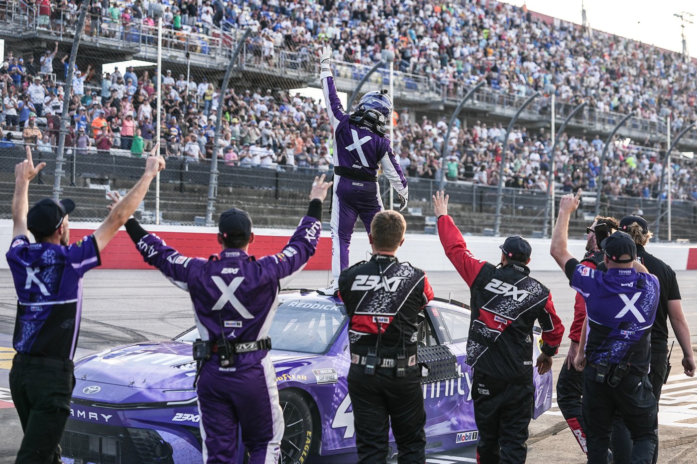Budding NASCAR powerhouse team owned by Denny Hamlin and Michael Jordan just needs short track magic | iNFOnews.ca
