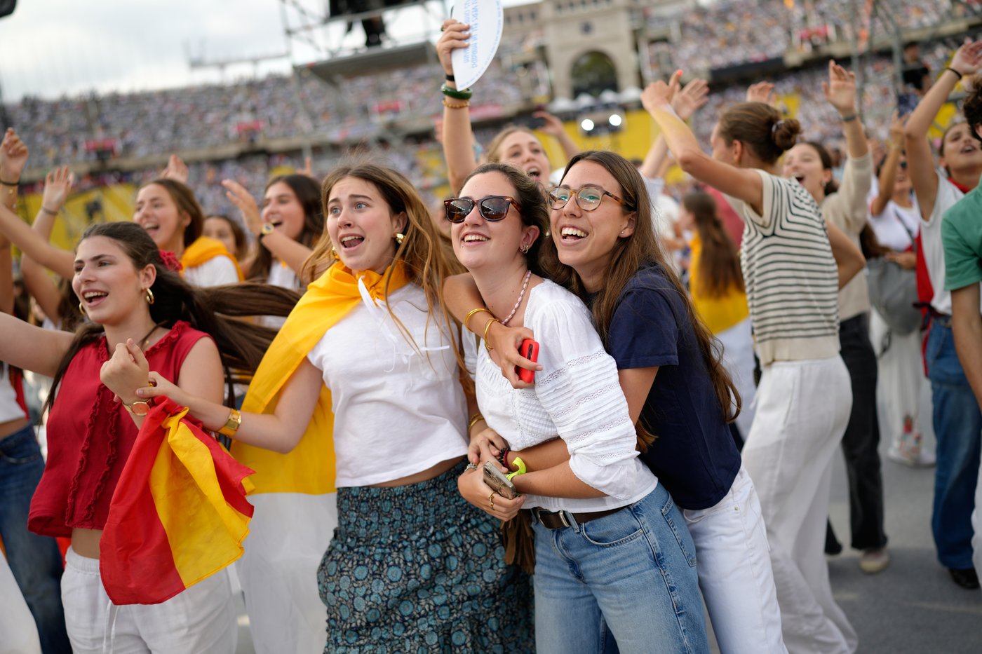 Pope Leo XIV gets caught up in Spain's great debates over soccer and language | iNFOnews.ca