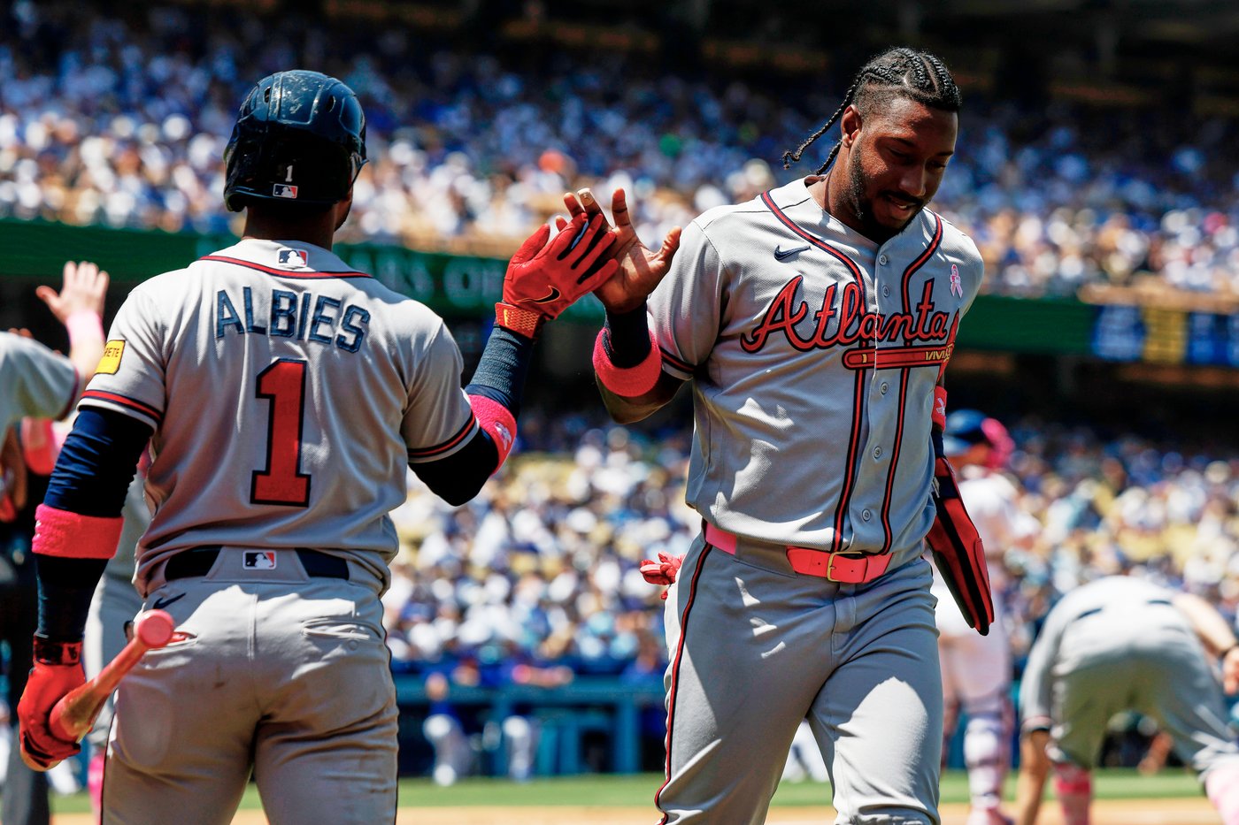 Bryce Elder stifles Dodgers' bats as Braves take series with 7-2 win | iNFOnews.ca