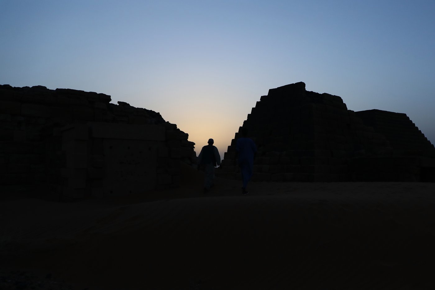 War and accumulating sand threaten Sudan’s Meroe pyramids, in photos | iNFOnews.ca