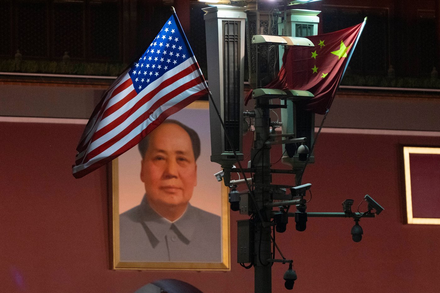 Photos of Trump in China for talks with Xi Jinping | iNFOnews.ca