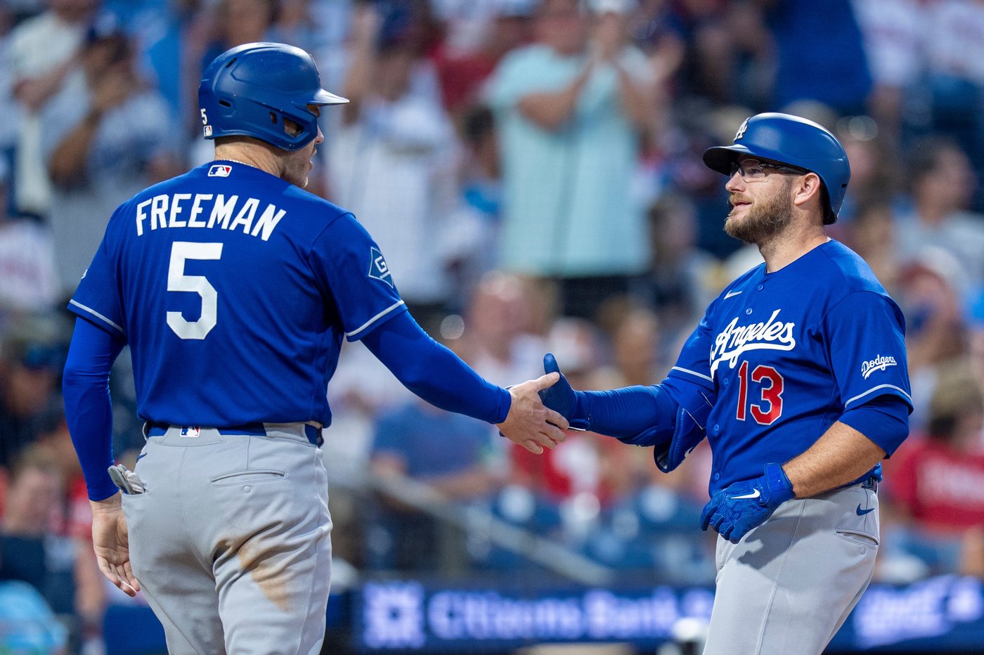 Max Muncy hits go-ahead homer as Dodgers beat Phillies 9-5 | iNFOnews.ca