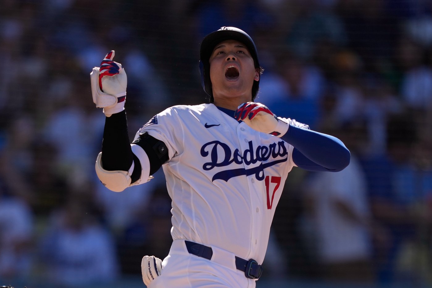 Padres snap their 8-game skid with 5-2 win over Dodgers on Manny Machado's 3-run homer | iNFOnews.ca