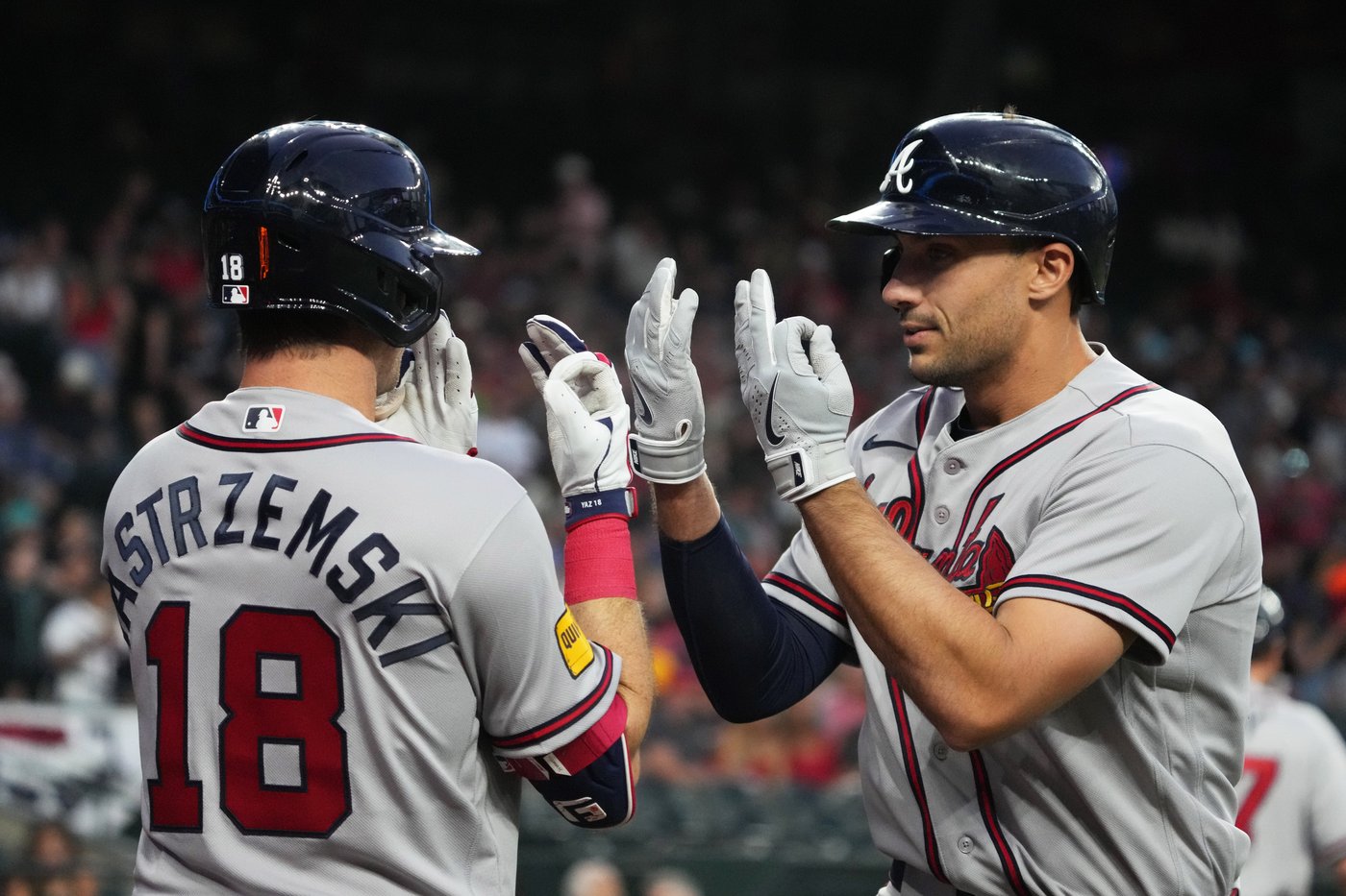 Braves ride an 8-run fifth inning and cruise past the Diamondbacks, 17-2 | iNFOnews.ca