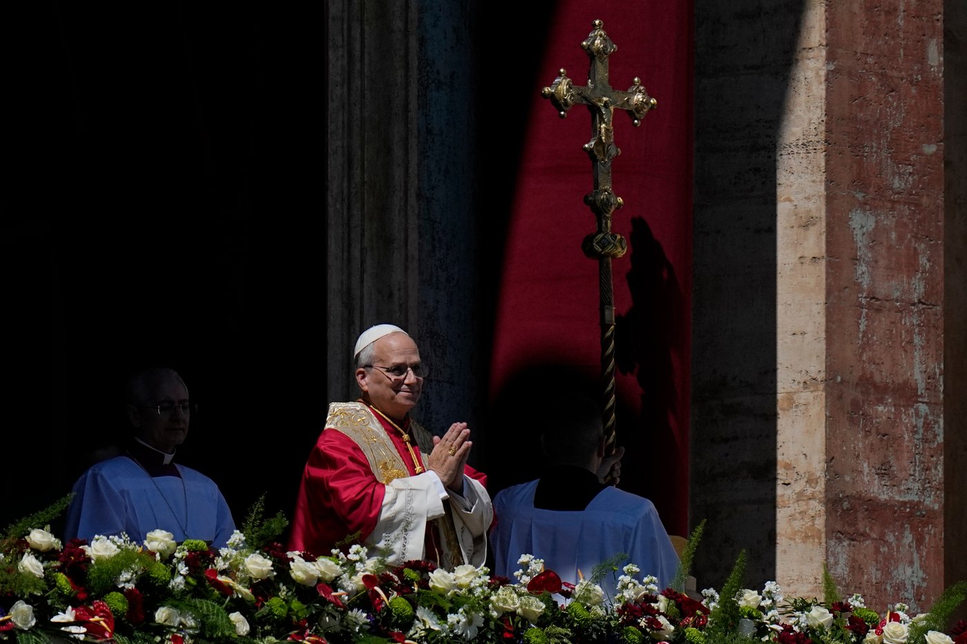 Photos show Pope Leo's first Easter Mass as pontiff | iNFOnews.ca