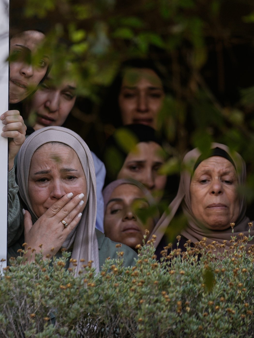 See the world in vertical: Top photos by AP photojournalists | iNFOnews.ca