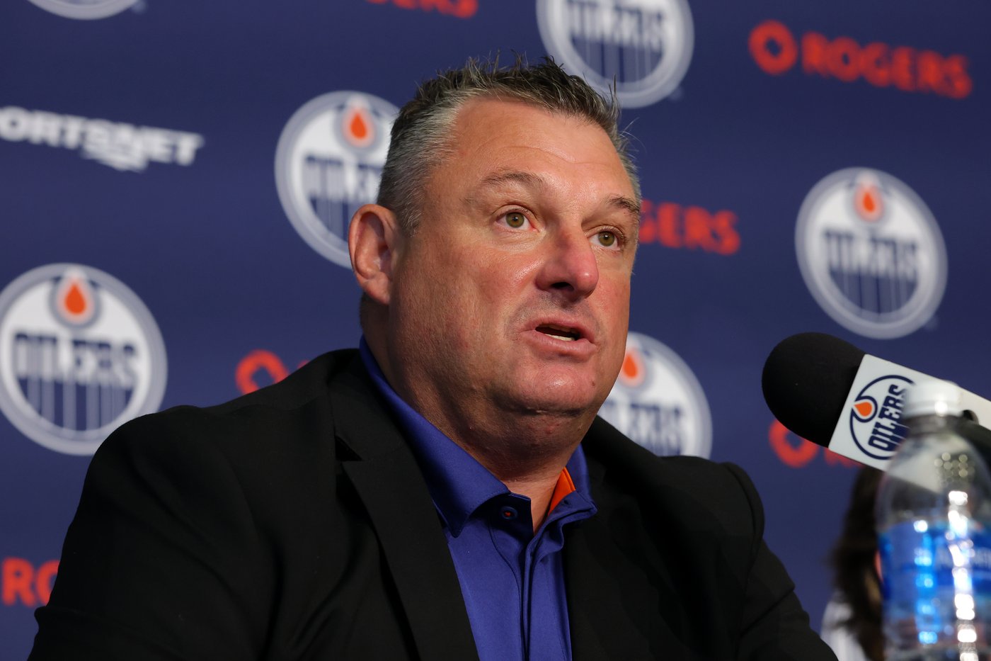Edmonton Oilers name Mike Babcock as head coach after hire cleared by NHL | iNFOnews.ca
