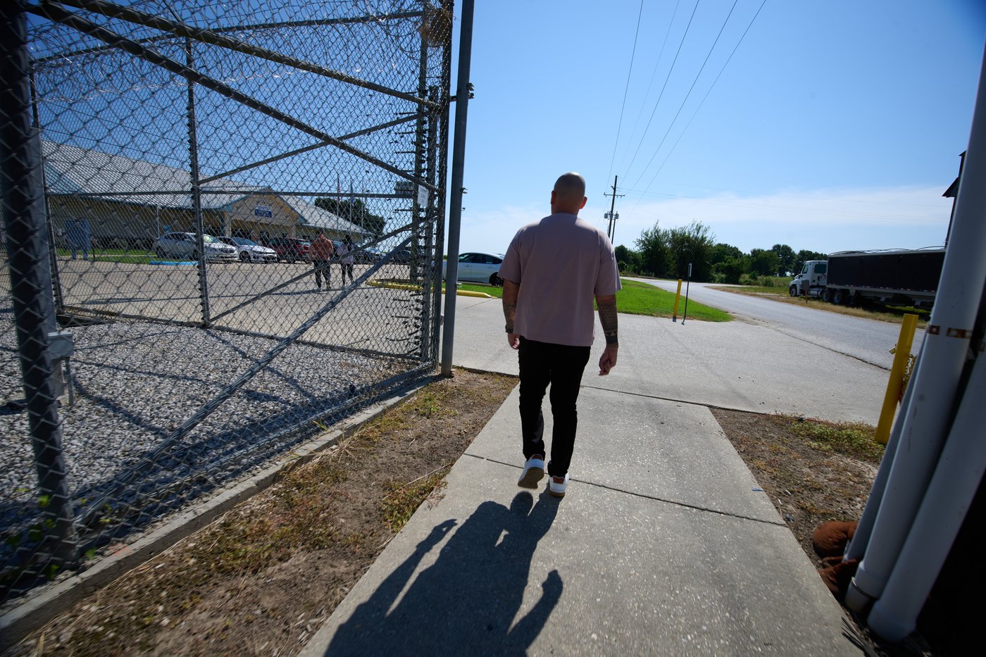 AP Exclusive: Trump's immigration crackdown has detained more than 50 military spouses and parents | iNFOnews.ca