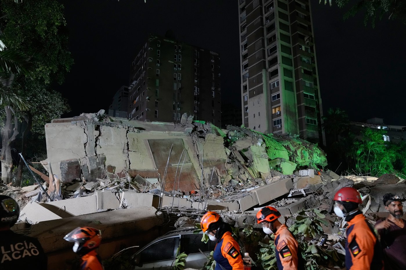 Twin earthquakes strike Venezuela, in photos | iNwheels