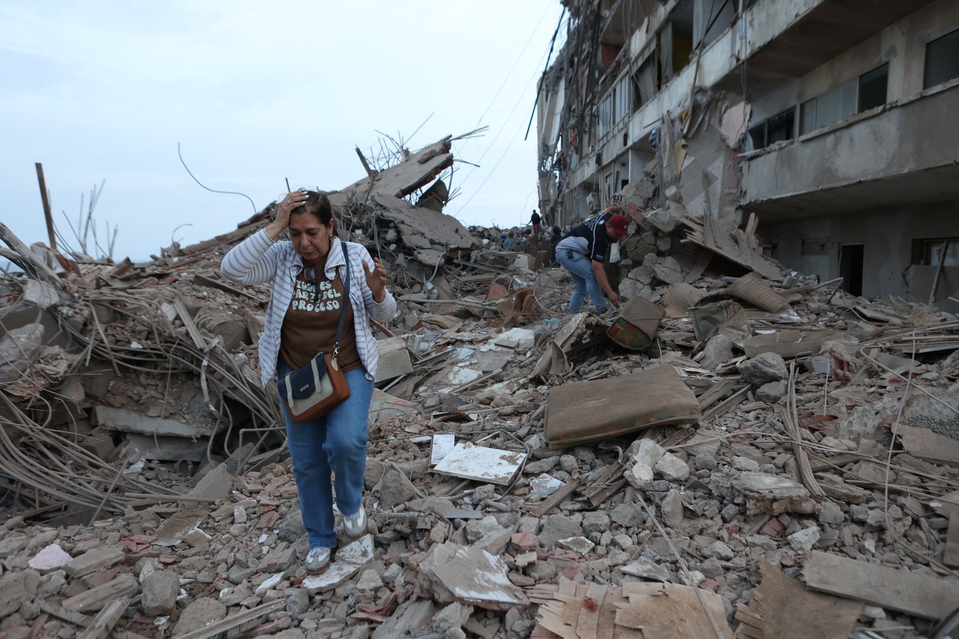 Twin earthquakes strike Venezuela, in photos | iNwheels