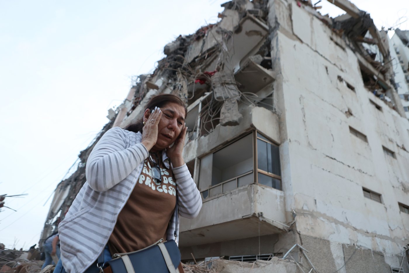 Twin earthquakes strike Venezuela, in photos | iNwheels