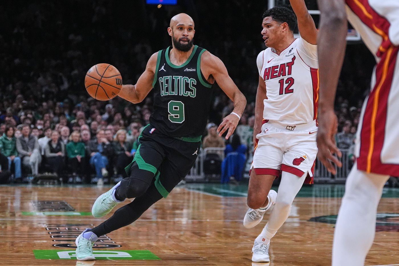Celts rally from 22-point deficit to edge Heat, 98-96 | iNFOnews.ca
