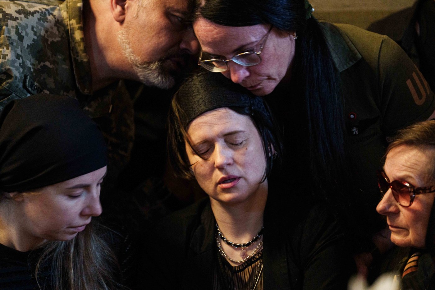 Kyiv holds a funeral for 2 young sisters killed by a Russian missile strike | iNFOnews.ca