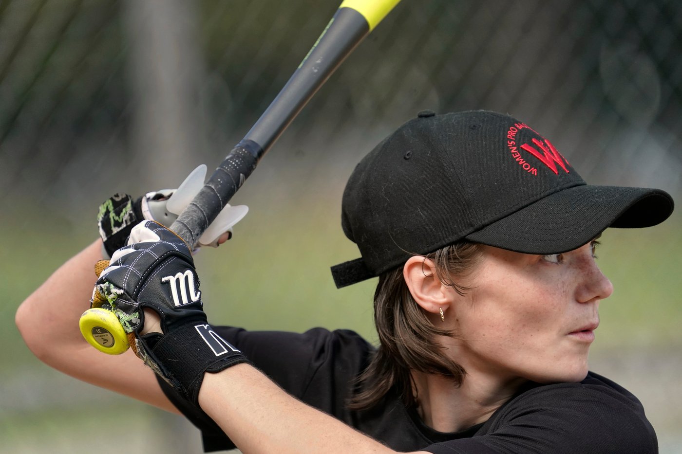 Born without a right hand, Britt Apgar is set to play in the Women’s Professional Baseball League | iNFOnews.ca
