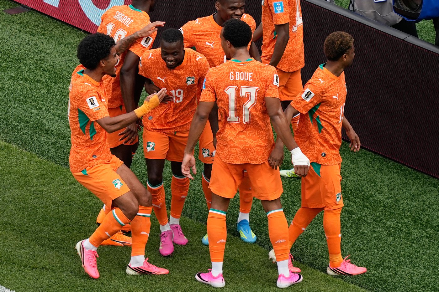 Ivory Coast into World Cup knockout round for 1st time as Pépé scores twice in 2-0 win over Curaçao | iNFOnews.ca Ivory Coast into World Cup knockout round for 1st time as Pépé scores twice in 2-0 win over Curaçao | iNFOnews.ca