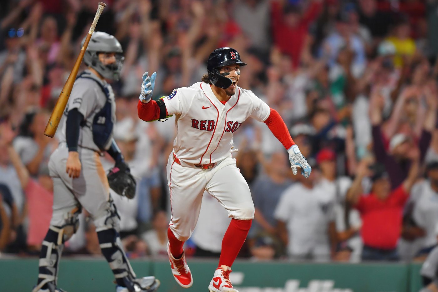 Sonny Gray loses no-hit bid against Yankees in 8th but Red Sox rally in 10th to finish 4-game sweep | iNFOnews.ca