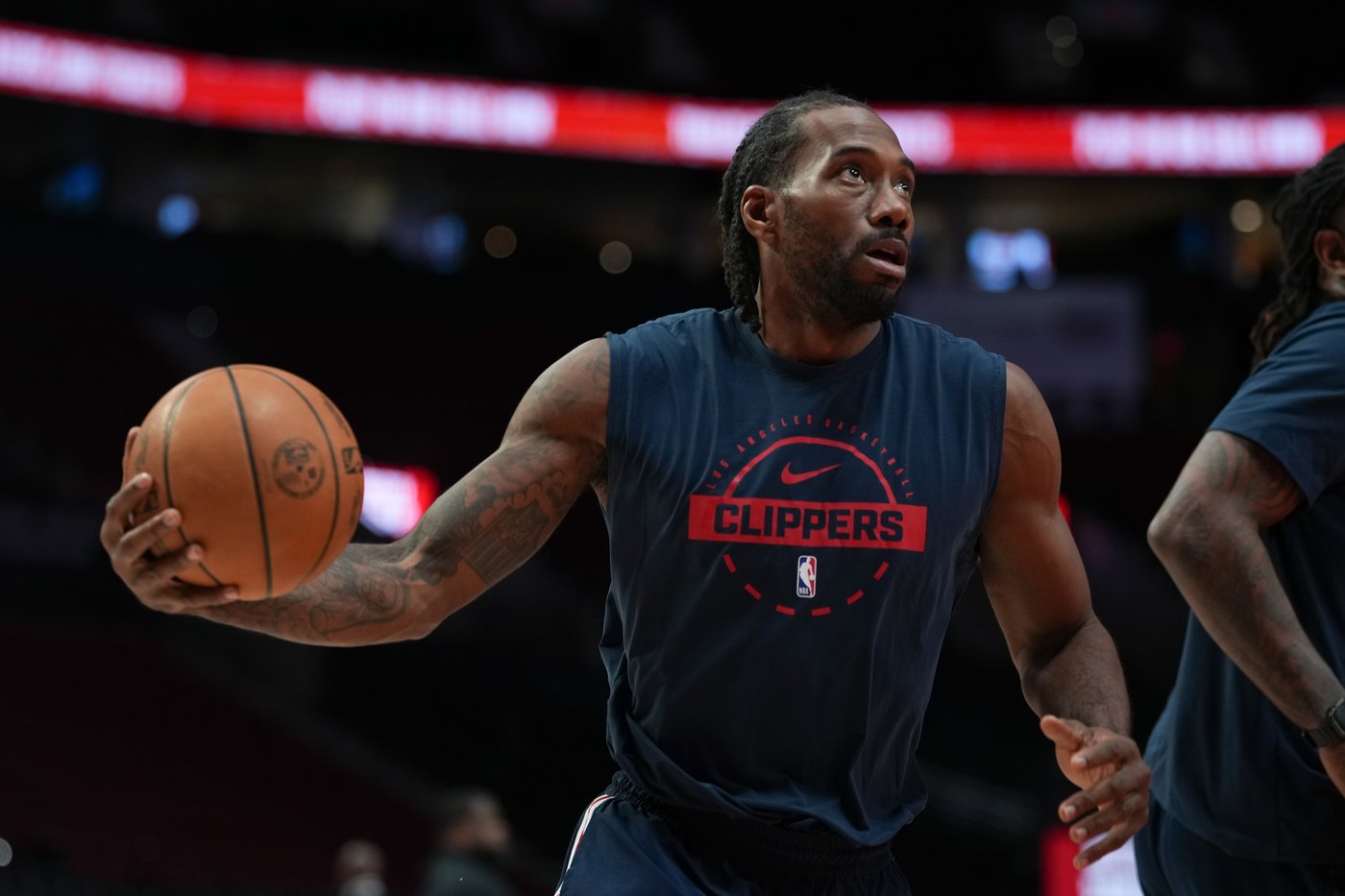 Clippers want 'to win with Kawhi,' team exec Lawrence Frank says | iNFOnews.ca