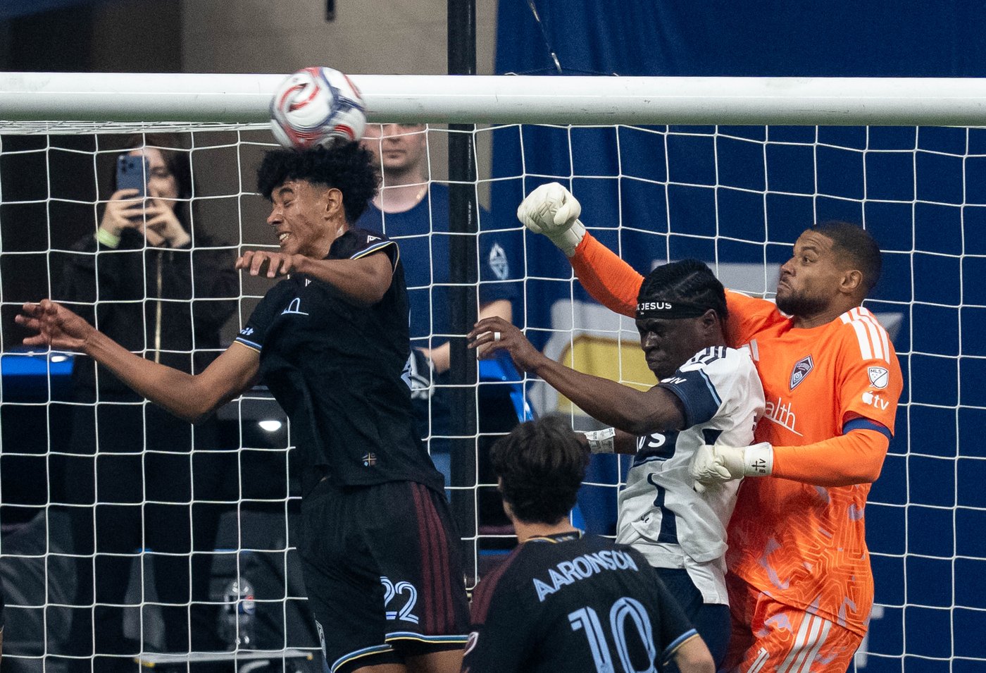 White scores twice, Vancouver Whitecaps beat Colorado Rapids 3-1 | iNFOnews.ca