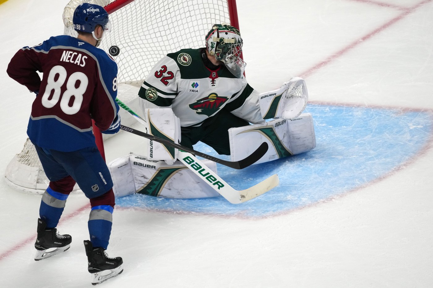 Nathan MacKinnon delivers off big hits, scoring as Avalanche seize a 2-0 edge in series with Wild | iNFOnews.ca Nathan MacKinnon delivers off big hits, scoring as Avalanche seize a 2-0 edge in series with Wild | iNFOnews.ca
