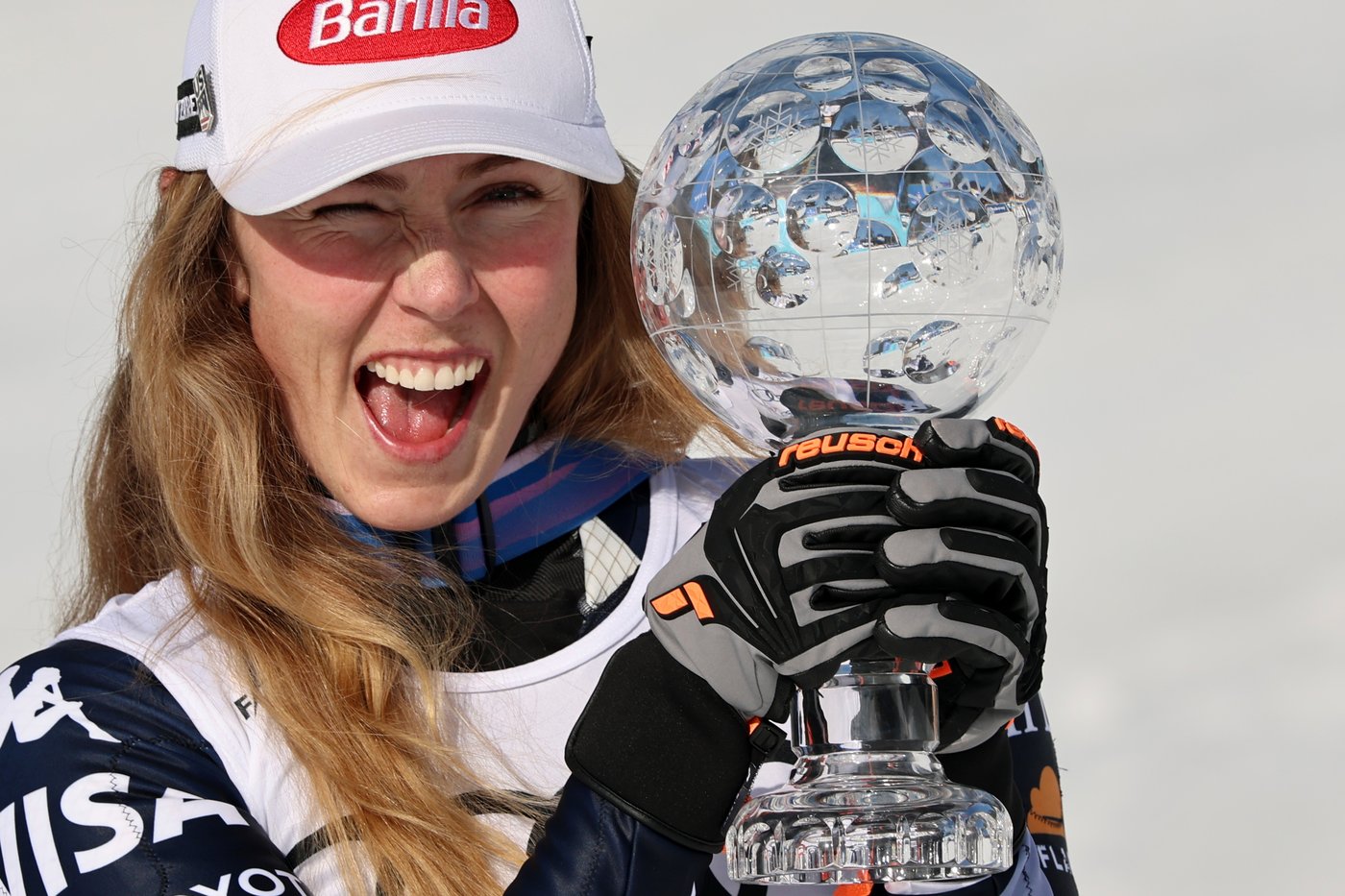 Shiffrin wins World Cup slalom but Aicher's third place puts overall title on hold | iNFOnews.ca
