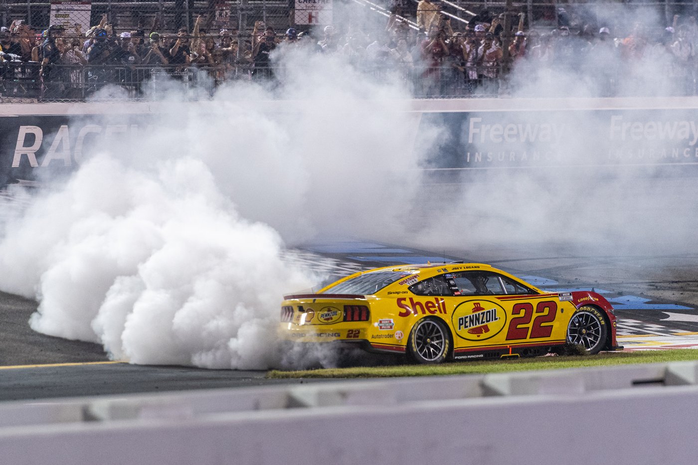 Joey Logano holds off Chase Briscoe to win NASCAR race at Richmond | iNFOnews.ca