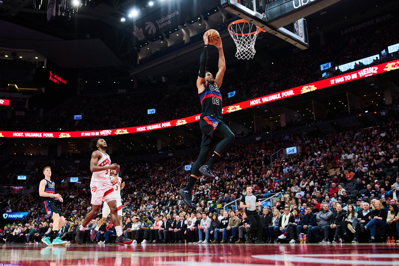 Big man Jakob Poeltl feeling 'pretty good' after return to Toronto Raptors lineup | iNFOnews.ca