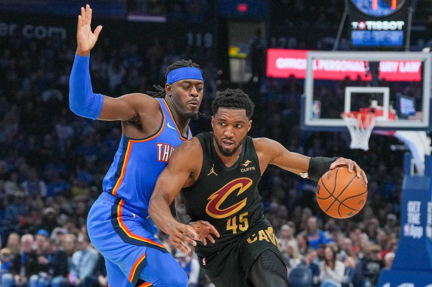 Short-handed Thunder hit 21 3s to beat Cavaliers 121-113, snapping Cleveland’s 7-game streak | iNFOnews.ca Short-handed Thunder hit 21 3s to beat Cavaliers 121-113, snapping Cleveland’s 7-game streak | iNFOnews.ca