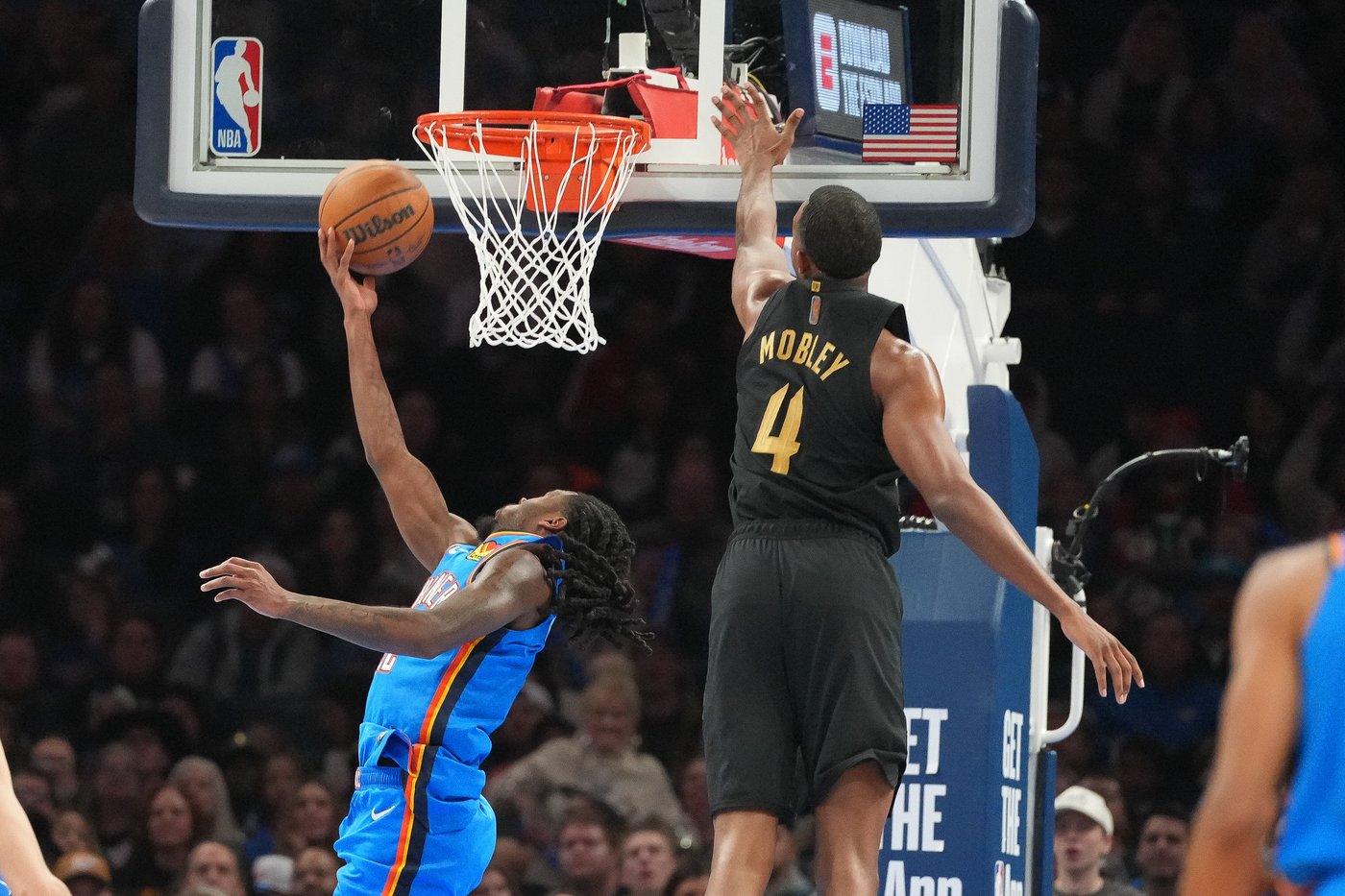 Short-handed Thunder hit 21 3s to beat Cavaliers 121-113, snapping Cleveland’s 7-game streak | iNFOnews.ca Short-handed Thunder hit 21 3s to beat Cavaliers 121-113, snapping Cleveland’s 7-game streak | iNFOnews.ca