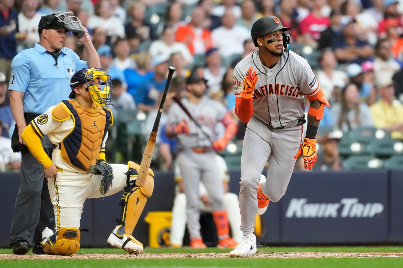 Webb and Bericoto lead the way as Giants hold off the Brewers 1-0 | iNFOnews.ca
