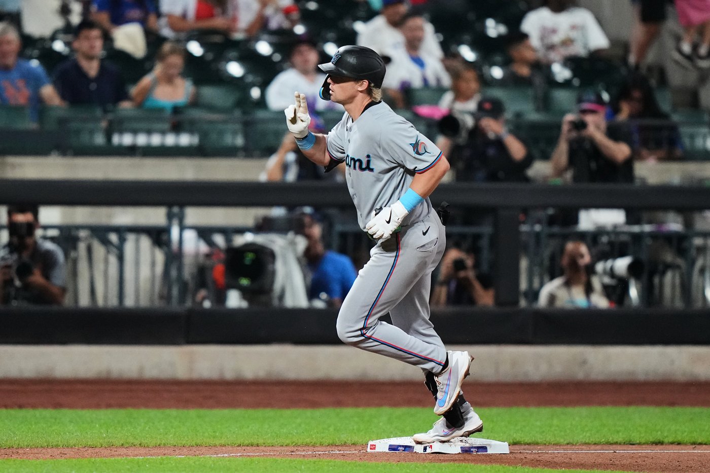 Jakob Marsee and Kyle Stowers lead the Marlins to a 5-2 win over the Mets | iNFOnews.ca
