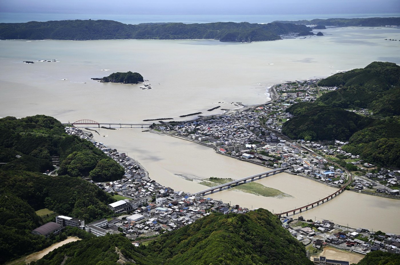 Heavy rain from tropical storm raises flood risks in the Tokyo region | iNFOnews.ca