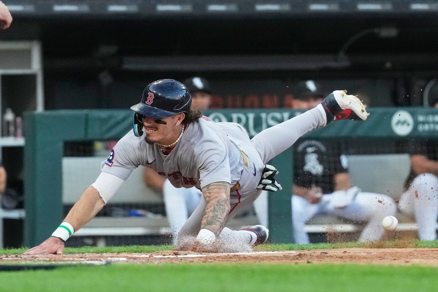 Bennett, Cheng lead the Red Sox past the White Sox, 5-0 | iNFOnews.ca