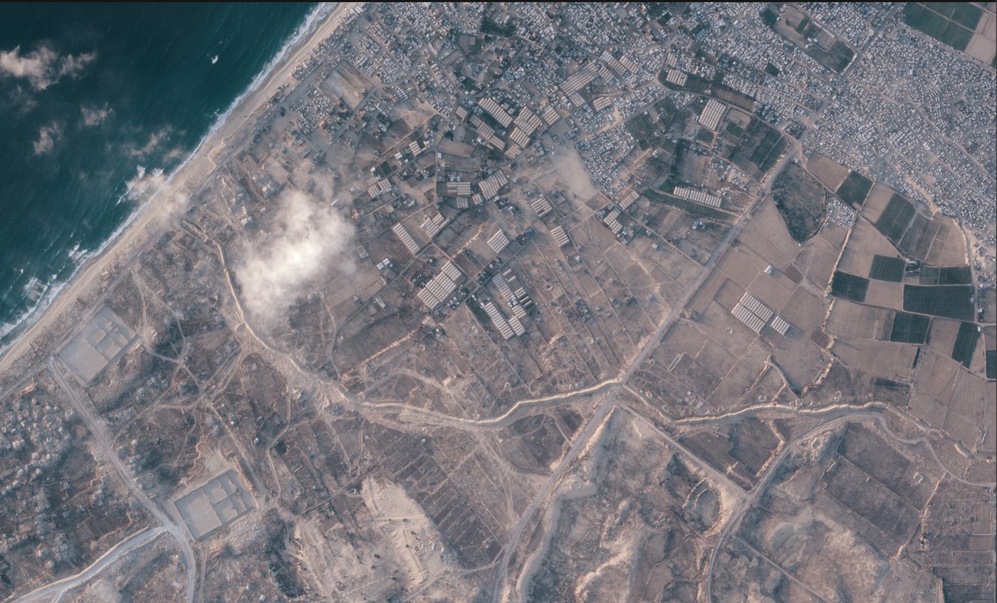Israel is building a miles-long earthen barrier inside Gaza, entrenching its division | iNFOnews.ca Israel is building a miles-long earthen barrier inside Gaza, entrenching its division | iNFOnews.ca