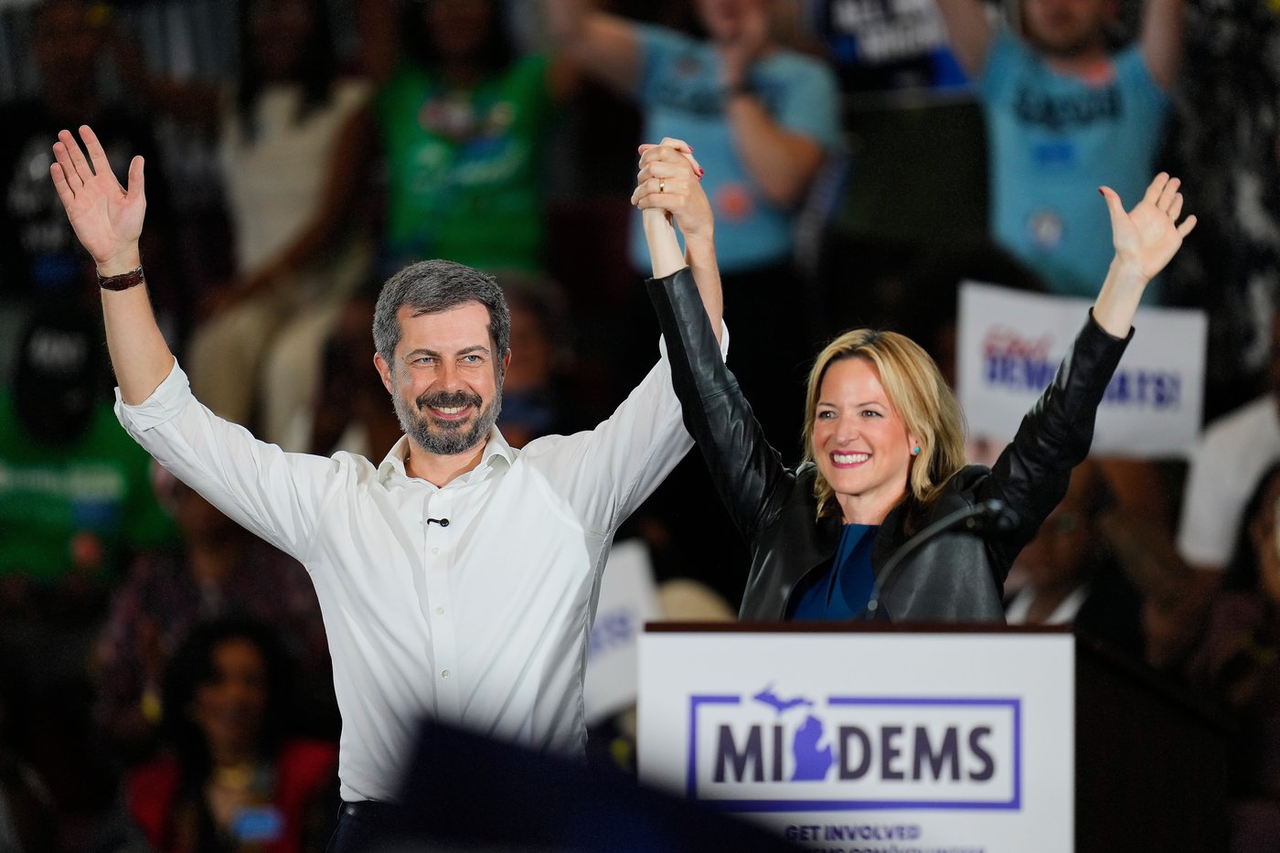 Democrats try to present a united front in Michigan after bitter primary | iNFOnews.ca Democrats try to present a united front in Michigan after bitter primary | iNFOnews.ca