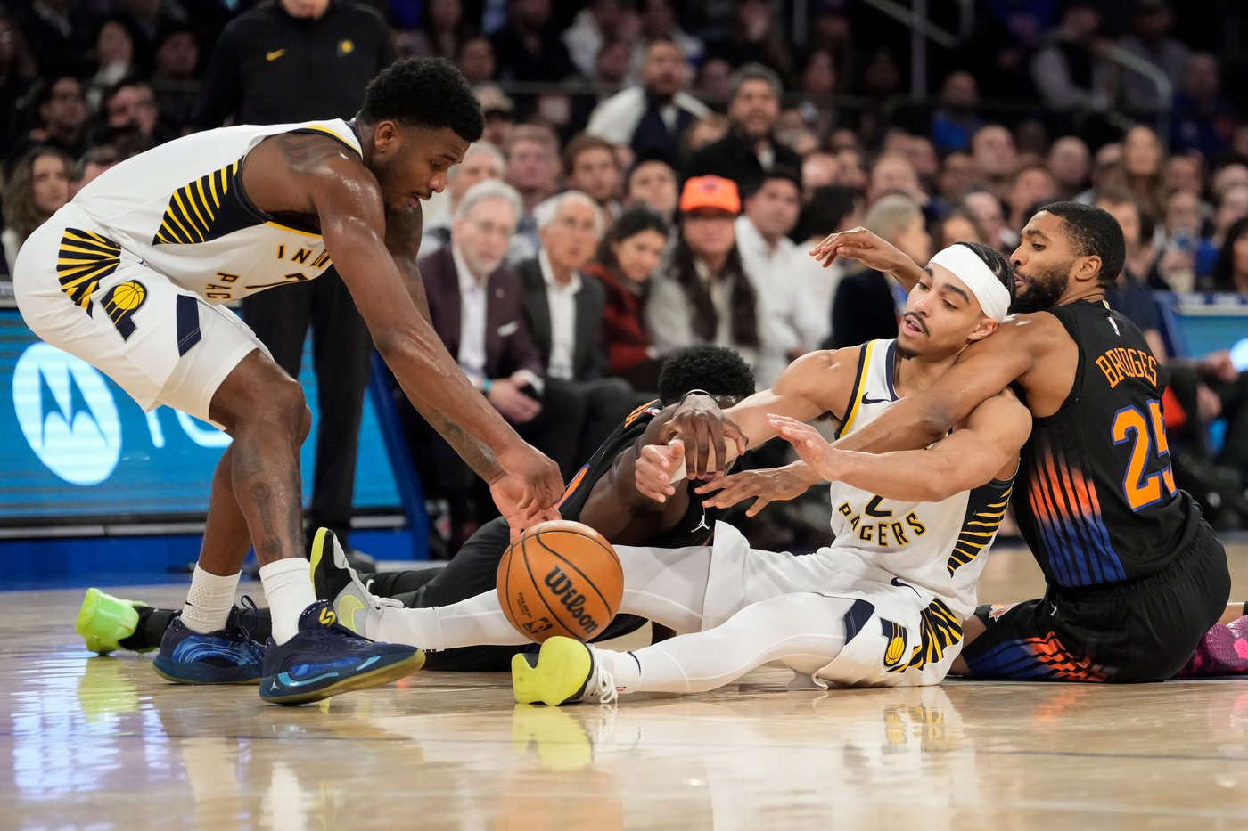 Pacers snap 4-game skid with 137-134 overtime win against Knicks | iNFOnews.ca