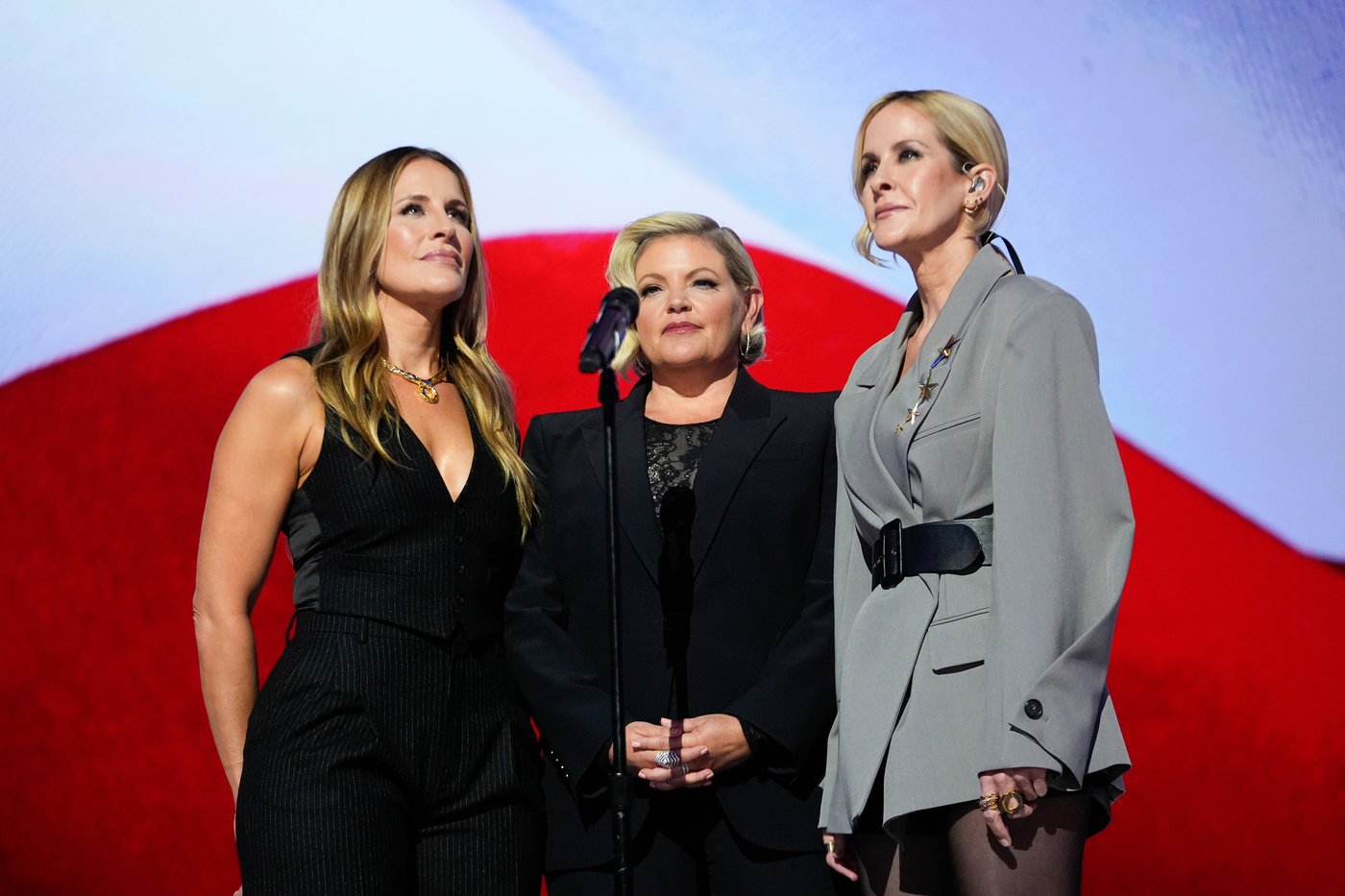 The Chicks announce intimate 'Taking the Long Way' 20th Anniversary Tour. 'This is our lives' | iNFOnews.ca The Chicks announce intimate 'Taking the Long Way' 20th Anniversary Tour. 'This is our lives' | iNFOnews.ca