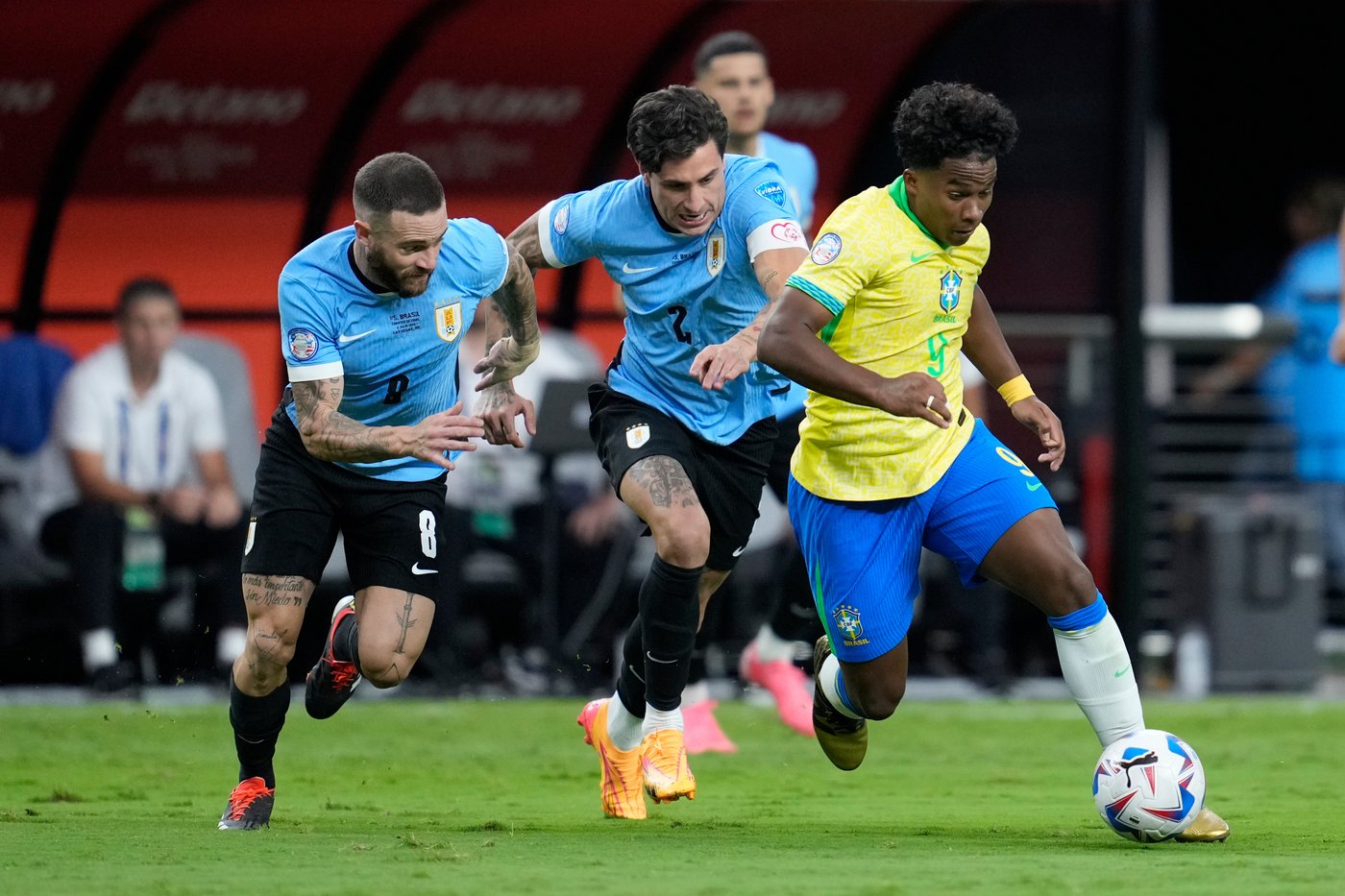 Marseille's title chances hang by a thread heading into Ligue 1 showdown with PSG | iNFOnews.ca