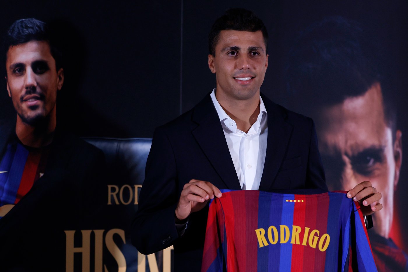 Rodri arrives hailing Barcelona's soccer values after a 'tough decision' to leave Man City | iNFOnews.ca