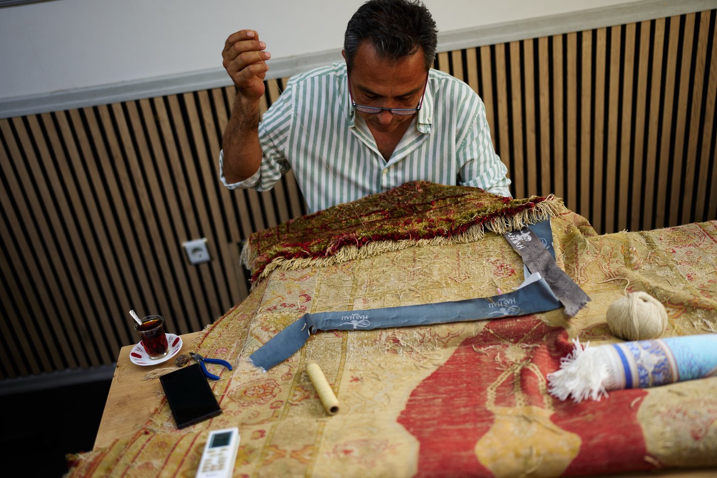 PHOTO ESSAY: Behind Istanbul’s Grand Bazaar, a world of artisans endures | iNFOnews.ca